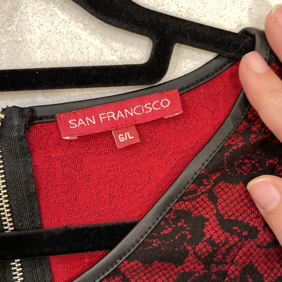 Short sleeve dress, size Large, red and black, zipper in the back, knee lenght - Picture 4 of 5